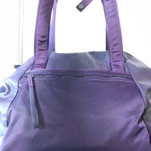 Lululemon free to be bag, eggplant, NWT